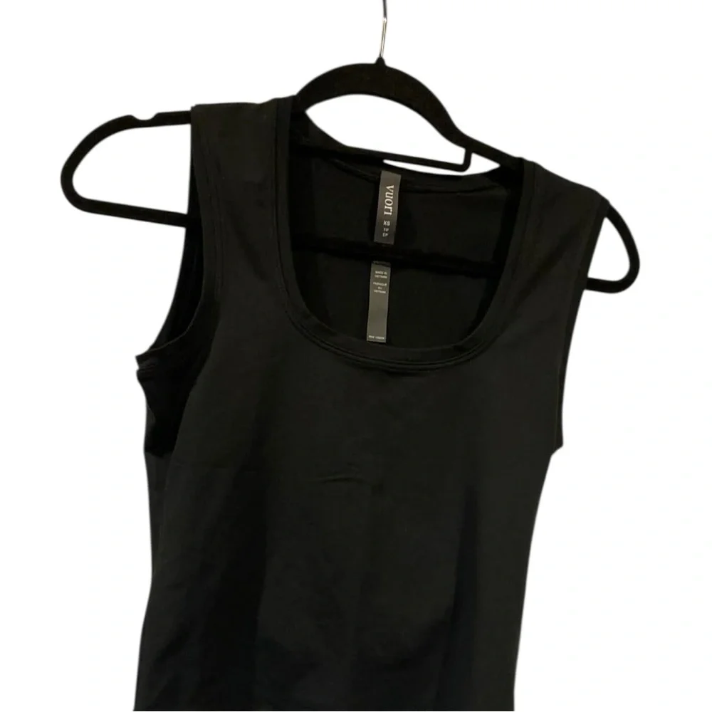 NWT Vuori halo essential scoop tank BLACK Size XS_4